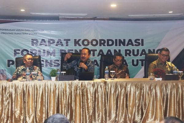 Percepat Penyempurnaan RTRW Darat danPesisir Sumut, Sekdaprov Arif Trinugroho Harapkan Masukan dan Rekomendasi dari FPR Sumut