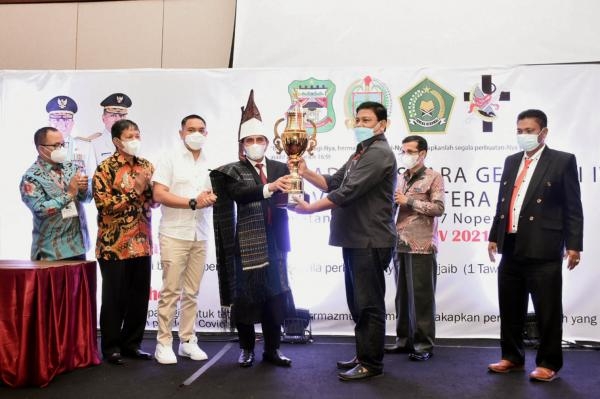 Apresiasi para Juara Pesparawi Sumut, Edy Rahmayadi : Selanjutnya Raih Piala Presiden di Tingkat Nasional 2022