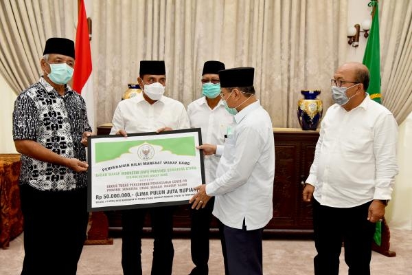 Kadis Kominfo Menghadiri Pelantikan APIC Chapter Sumatera