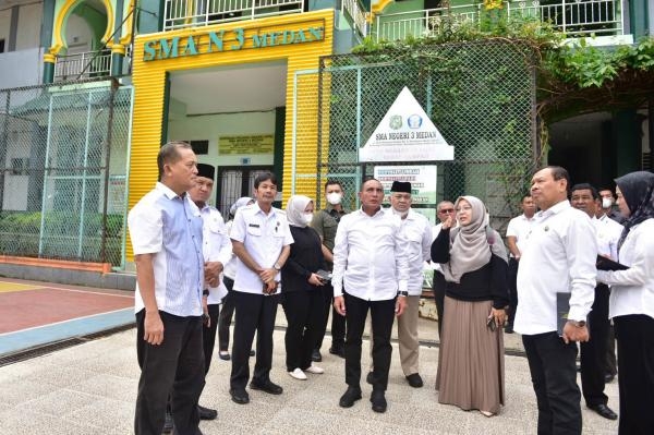 Kunjungan Lanjutan ke SMAN 3 dan 5 Medan, Gubernur Edy Rahmayadi Pantau dan Beri Saran Rancang Bangun Gedung Sekolah