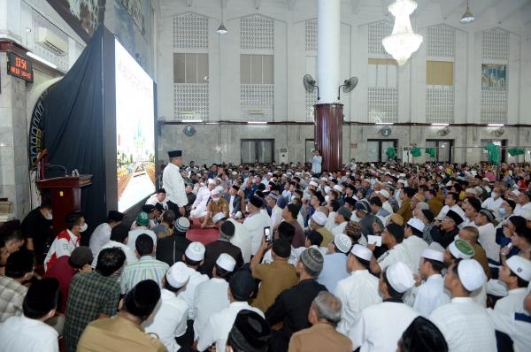 Tabligh Akbar ‘Membangun Rumah di Surga’ bersama UAS, Gubernur Berharap Pembangunan Masjid Agung Sumut Rampung 2022