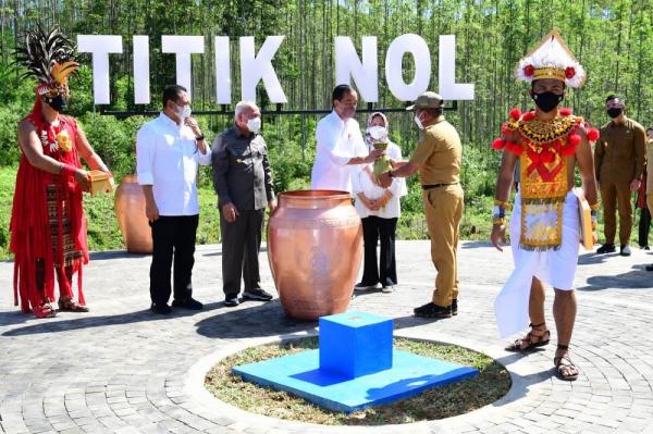 Selain Membawa Air dan Tanah Deli, Gubernur Edy Rahmayadi Juga Tanam Pohon Kemiri Toba di Titik Nol IKN Nusantara
