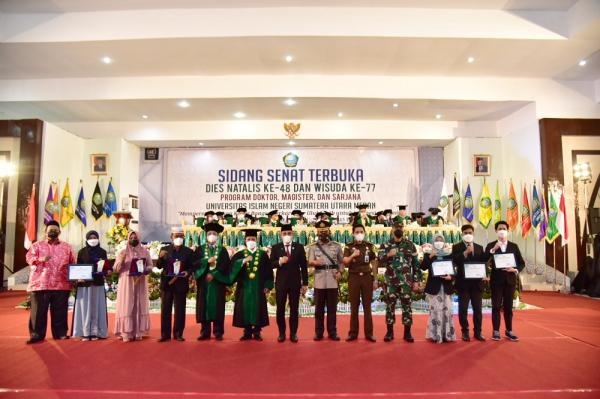 Gubernur Edy Rahmayadi Harapkan Lulusan Universitas Berkontribusi Bagi Masyarakat