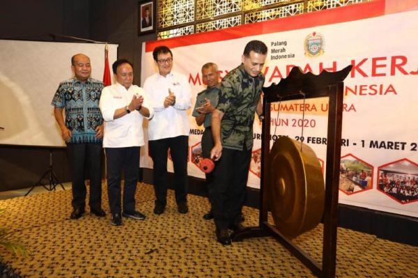 Terpilih Sebagai Ketua Umum IKASMANSA Medan, Edy Rahmayadi Tekankan Pentingnya Kebersamaan