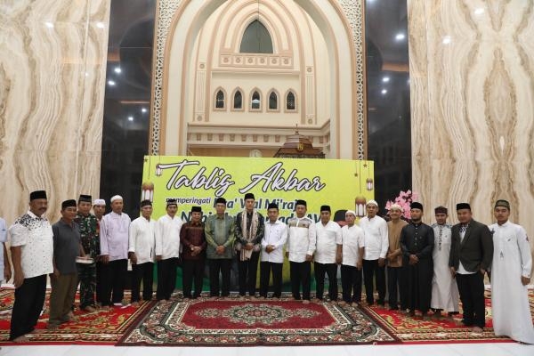 Kagum dengan Megahnya Masjid Nurul Islam, Ijeck: Buka 24 Jam dan Hadirkan Kegiatan Menarik