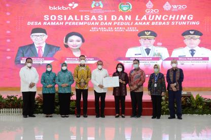 Peluncuran Desa Ramah Perempuan dan Peduli Anak di Sumut, Menteri PPPA RI Apresiasi Komitmen dan Upaya Gubernur Turunkan Stunting